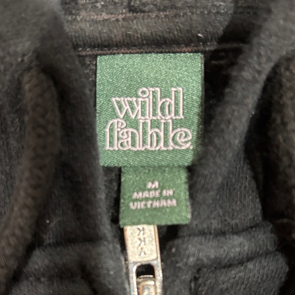 Wild Fable Cropped Black Hoodie with Zip - Picture 3 of 5